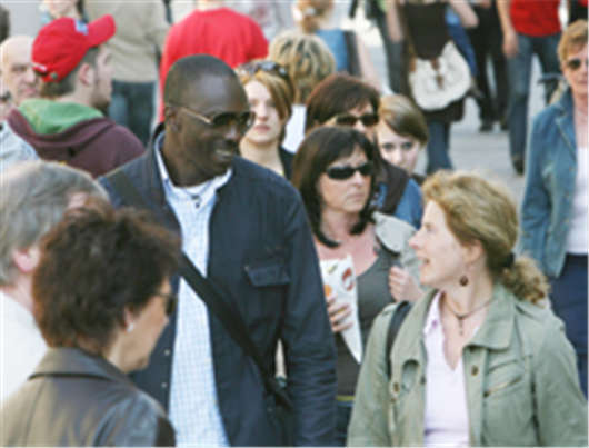 德國(guó)之所以成為現(xiàn)在移民大國(guó)，關(guān)鍵在于福利優(yōu)秀！