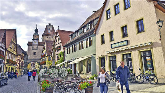 停車(chē)位風(fēng)波 停車(chē)位風(fēng)波