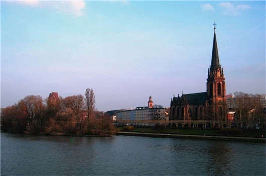 　　德國移民之擔(dān)保就業(yè)許可證的類型