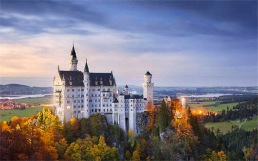 引領(lǐng)全球的經(jīng)濟,全年竟然休息150天的時間 引領(lǐng)全球的經(jīng)濟,全年竟然休息150天的時間