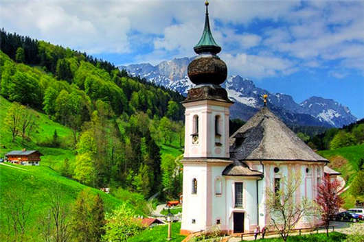 想要移民德國(guó),先來(lái)看看德國(guó)藍(lán)卡吧! 想要移民德國(guó),先來(lái)看看德國(guó)藍(lán)卡吧!