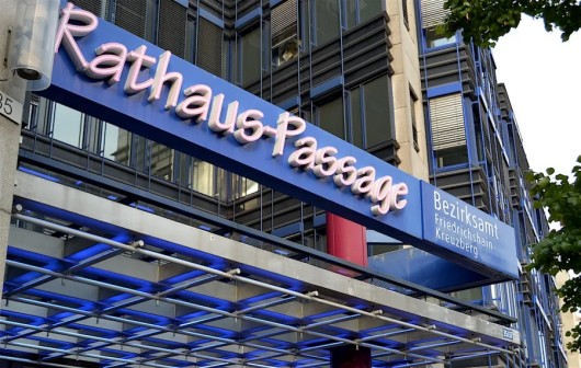 1705041134120915.jpg berlin_bezirksamt_900.jpg